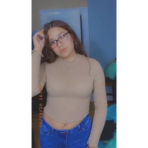 Meet your Posher, Dalia